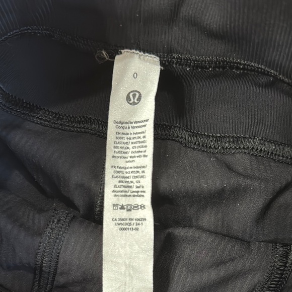 Lululemon Dance Studio Mid-Rise Cropped Pant Black Night Size 0 - Picture 10 of 11